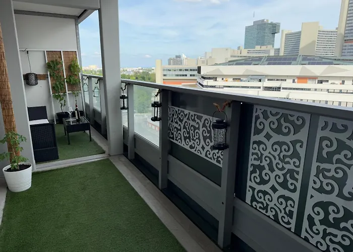 Premium With Panorama Balcony And Views Near To Metro Station U1 Appartement Wenen