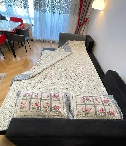 Appartement Premium With Panorama Balcony And Views Near To Metro Station U1